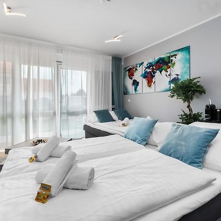 シュクロイディッツDesign Luxus, Vollausstattung, Neubau, 30Min Hbf Leipzig 8, Naehe Flughfaen, Bmw, Dhl, Amazonアパートメント エクステリア 写真